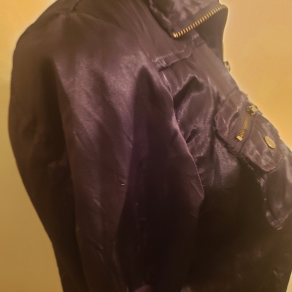 Black Jacket - Picture 4 of 4